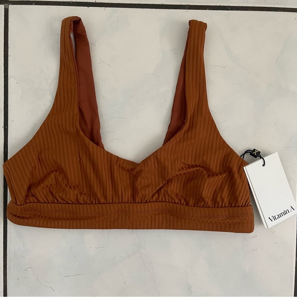 Vitamin A Sienna Tank Swim Top Size L - Picture 6 of 9